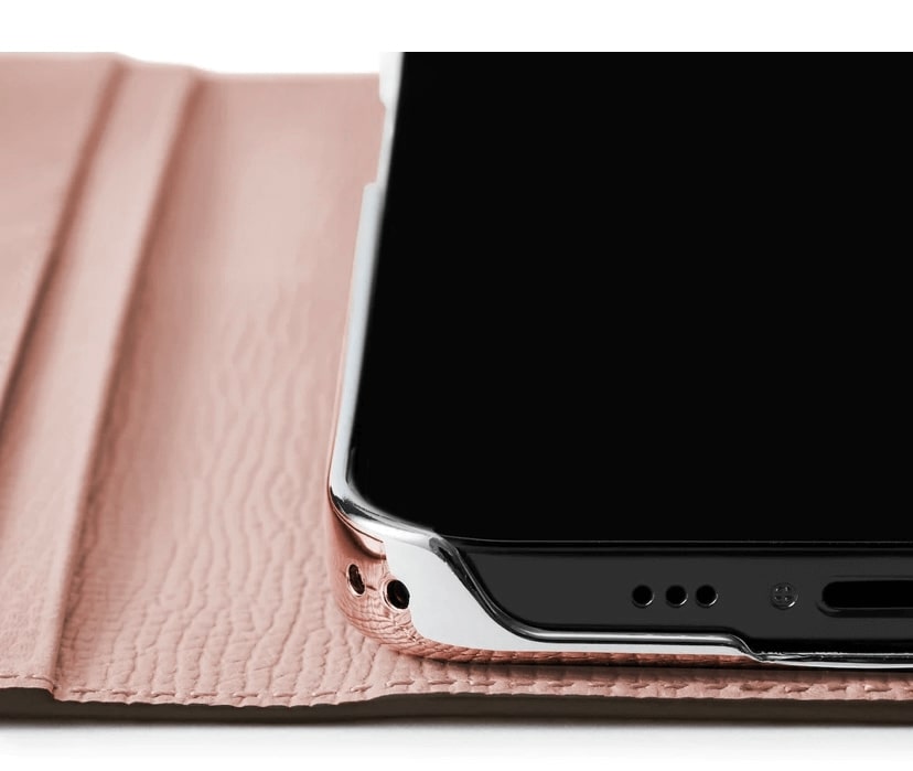 ボナベンチュラのiPhone15 Pro Maxダイアリーケース のノブレッサレザーの見開き充電側