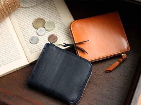 Ｌ字ファスナーの財布と小銭