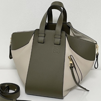 LOEWE クラシックカーフ ハンモックバッグ スモール