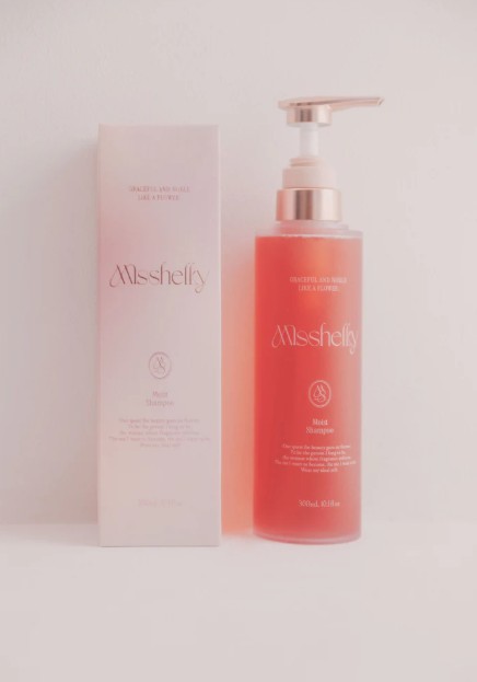 Misshelly1